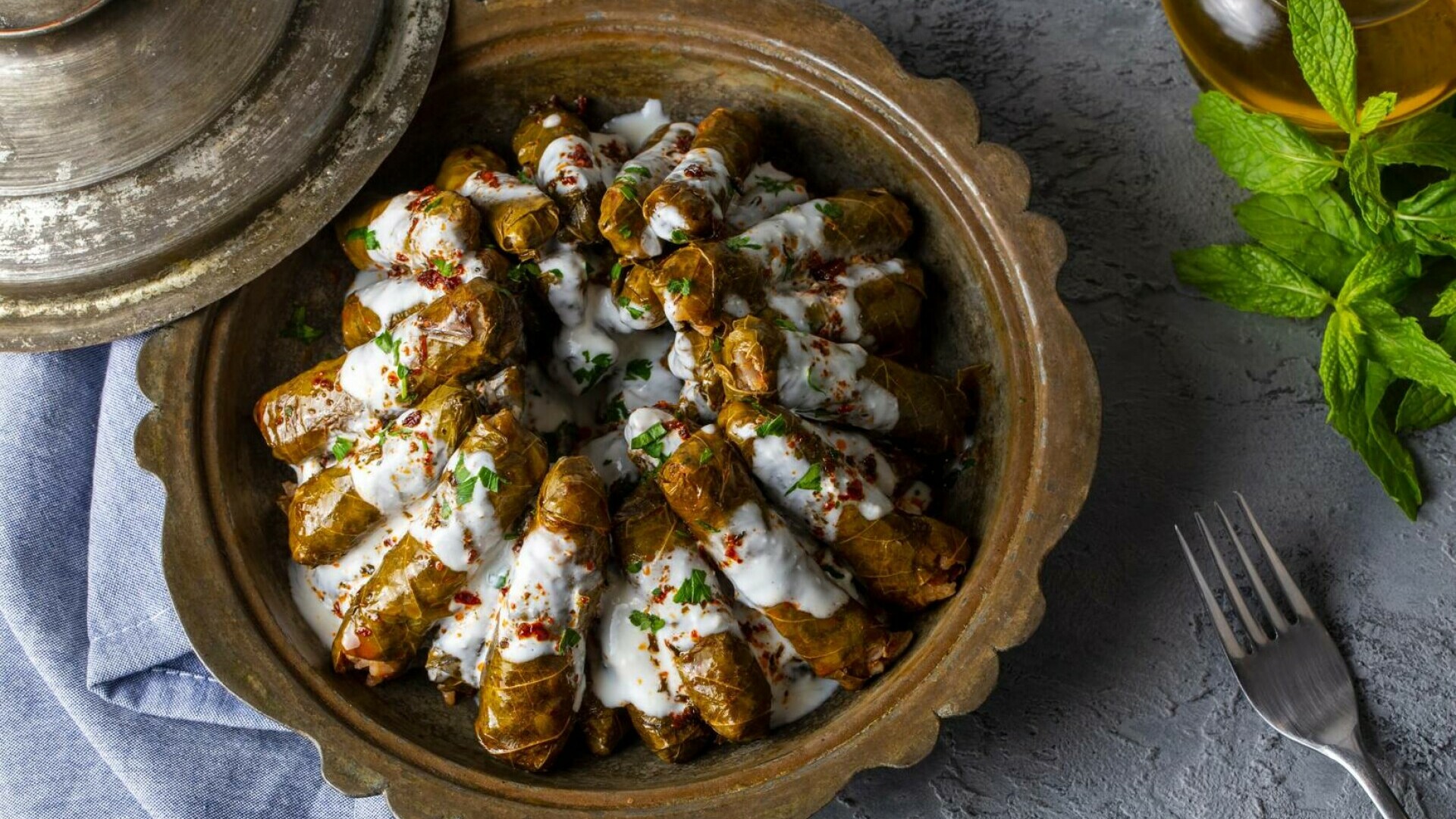 Sarmale în foi de viță