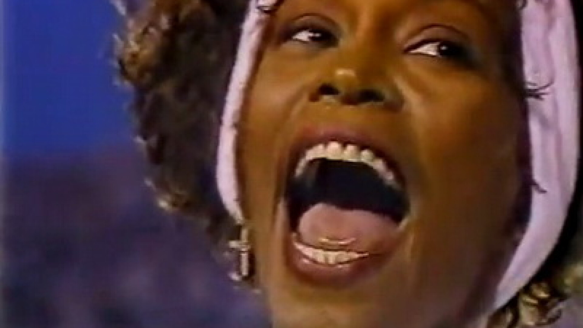 Video: Cel mai frumos moment din cariera lui Whitney Houston. A facut milioane de oameni sa planga