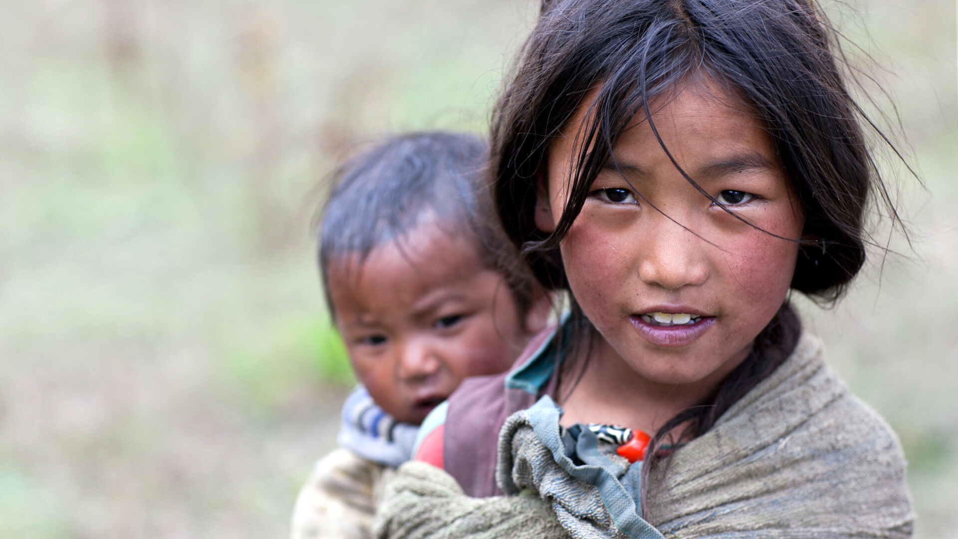 copii Nepal - Shutterstock