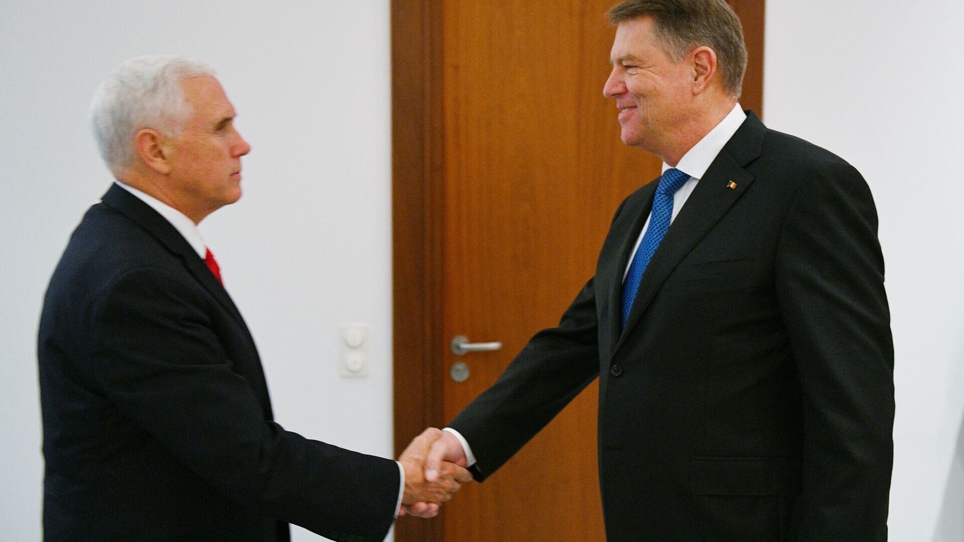 Klaus Iohannis, Mike Pence
