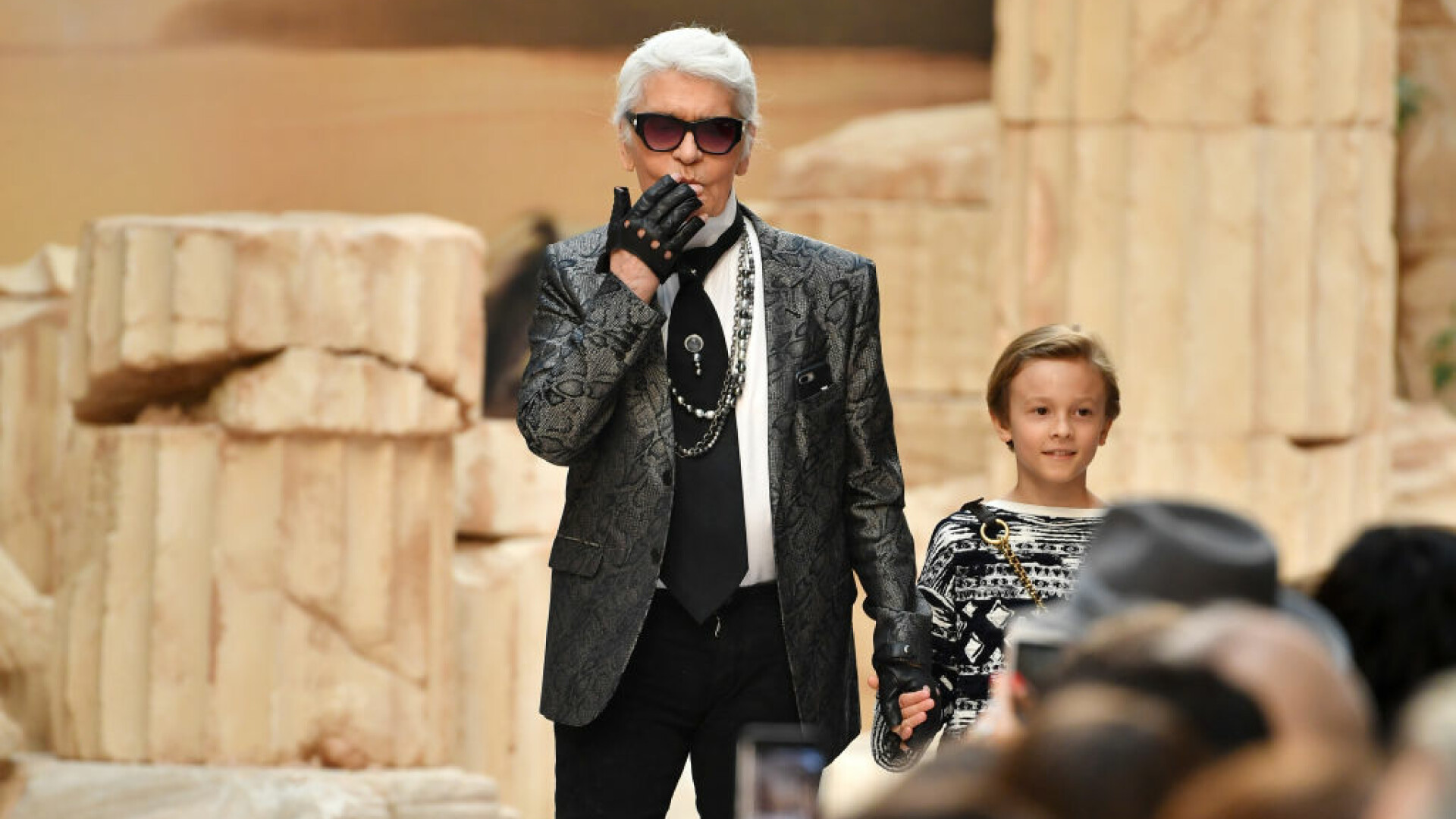 Karl Lagerfeld, designerul Chanel, a murit la vârsta de 85 de ani