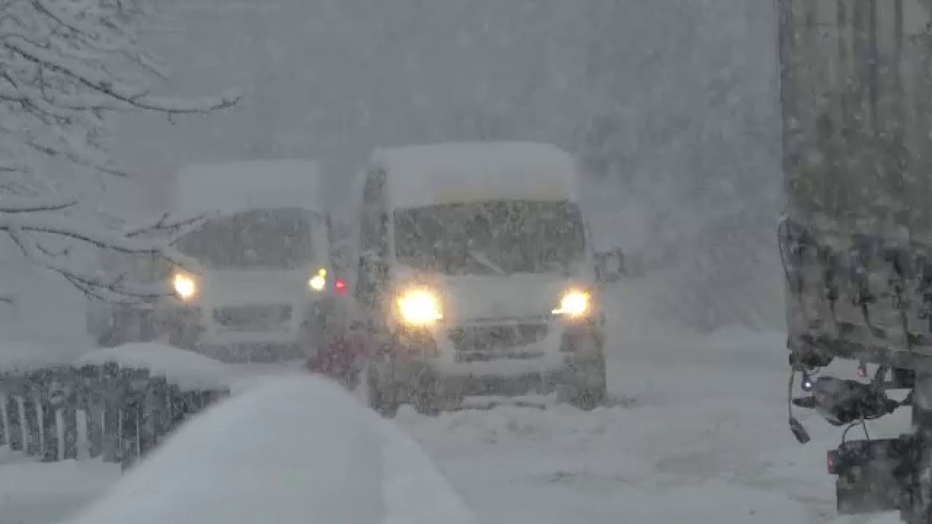 Haos în Europa din cauza viscolului