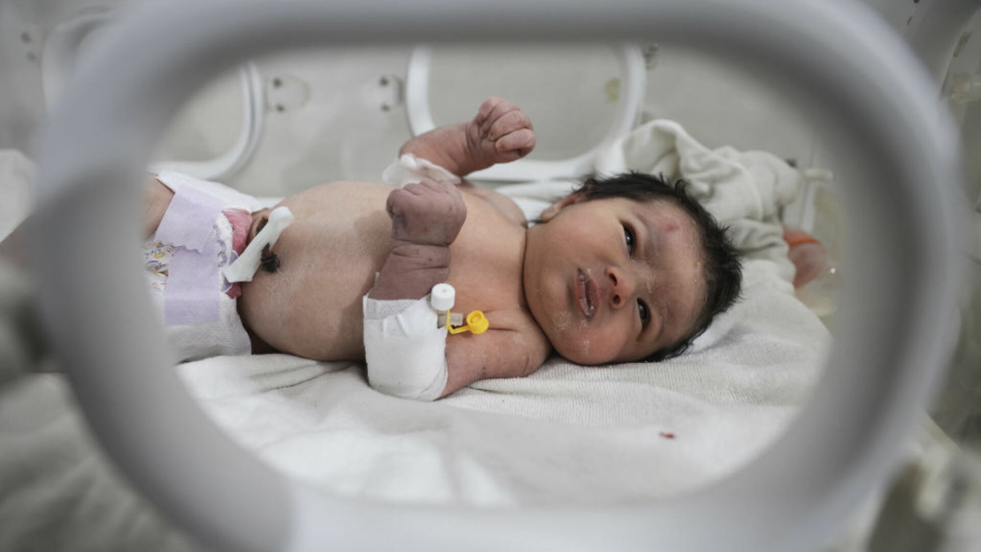 fetita aya nascuta siria cutremur