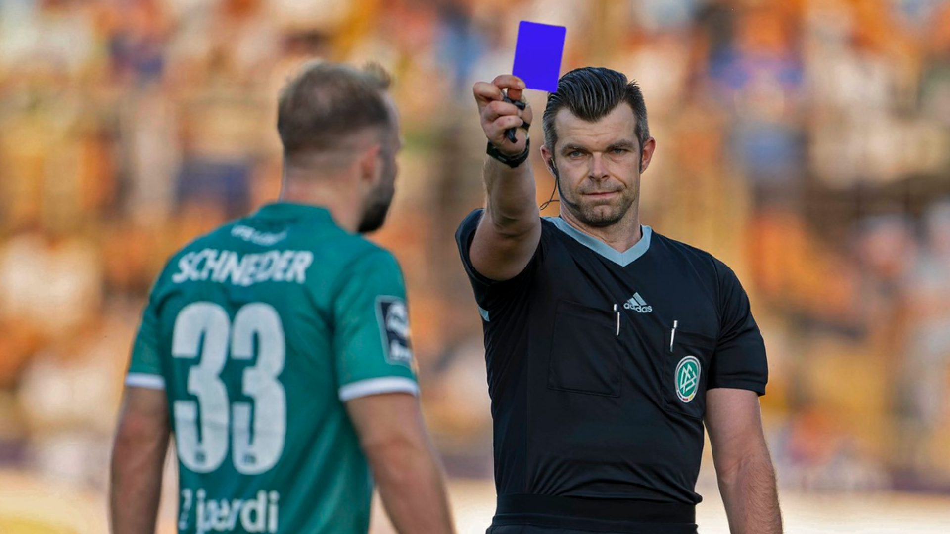 Reacția FIFA cu privire la cartonașele albastre pentru fotbaliști