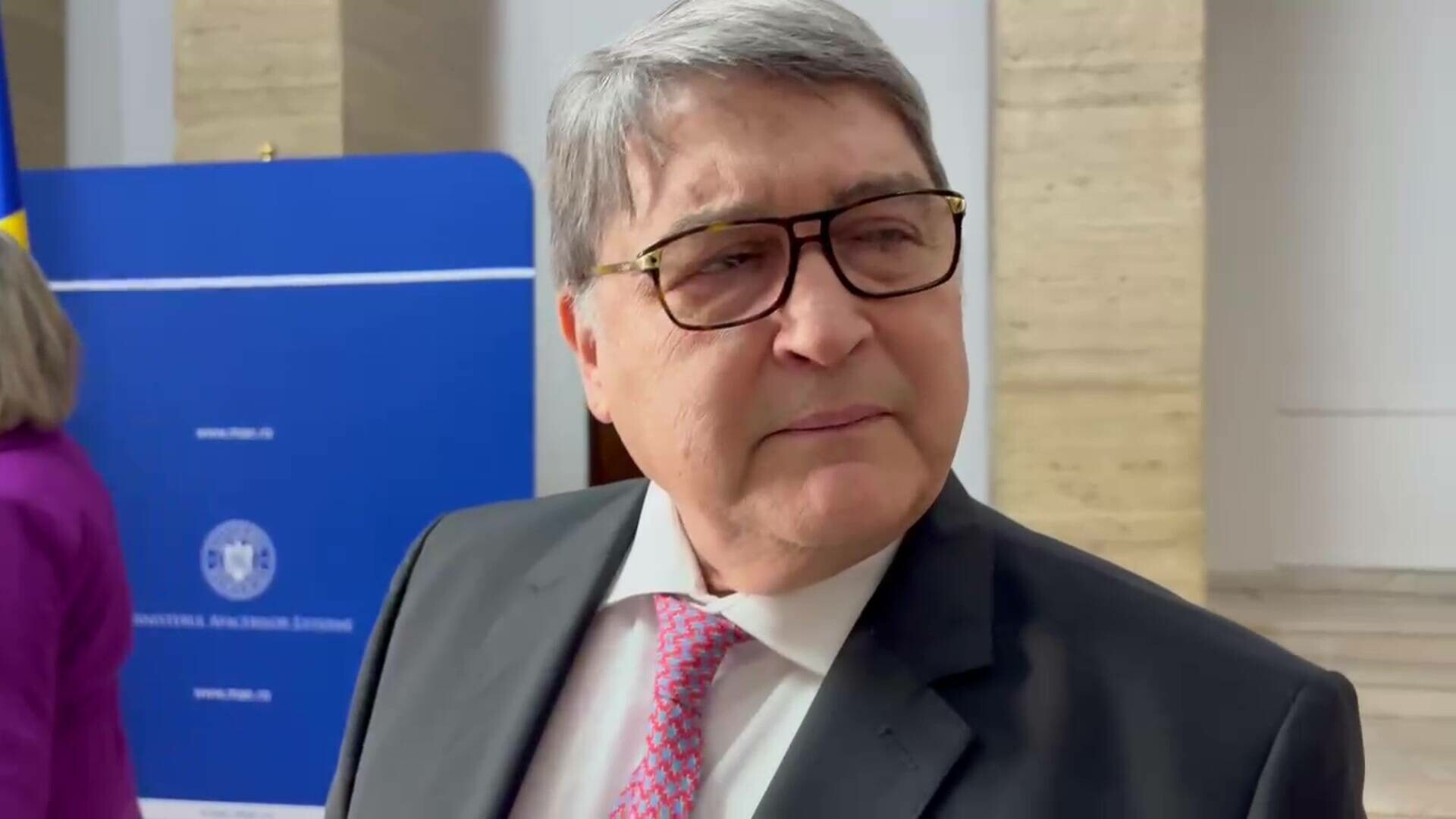 Moțiunea simplă împotriva ministrului Hurezeanu, dezbătută marți în Camera Deputaților