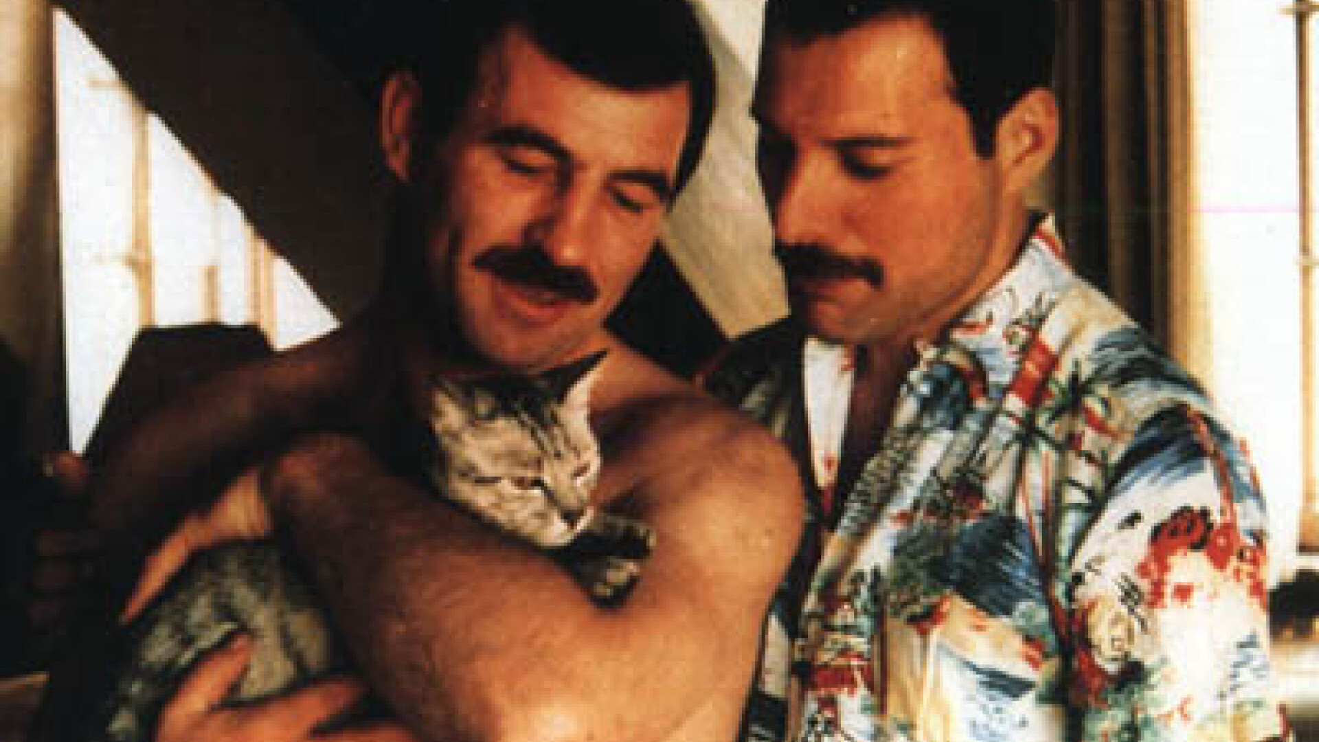 Freddie Mercury si Jim Hutton