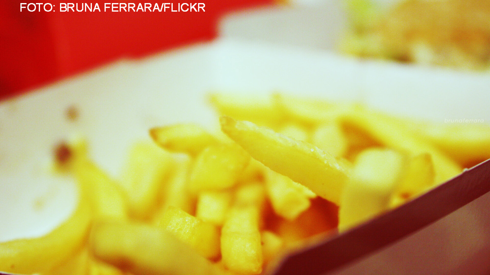 cartofi prajiti de la McDonald's macro