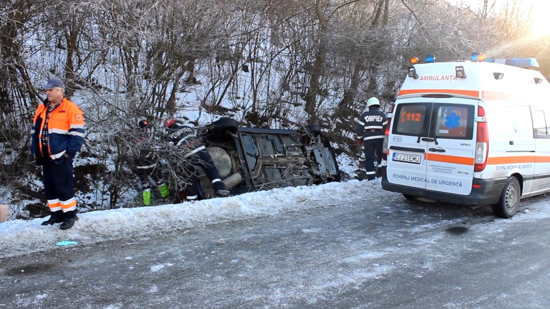 Accident identic la doar trei minute diferenta la iesire din localitatea Nicula