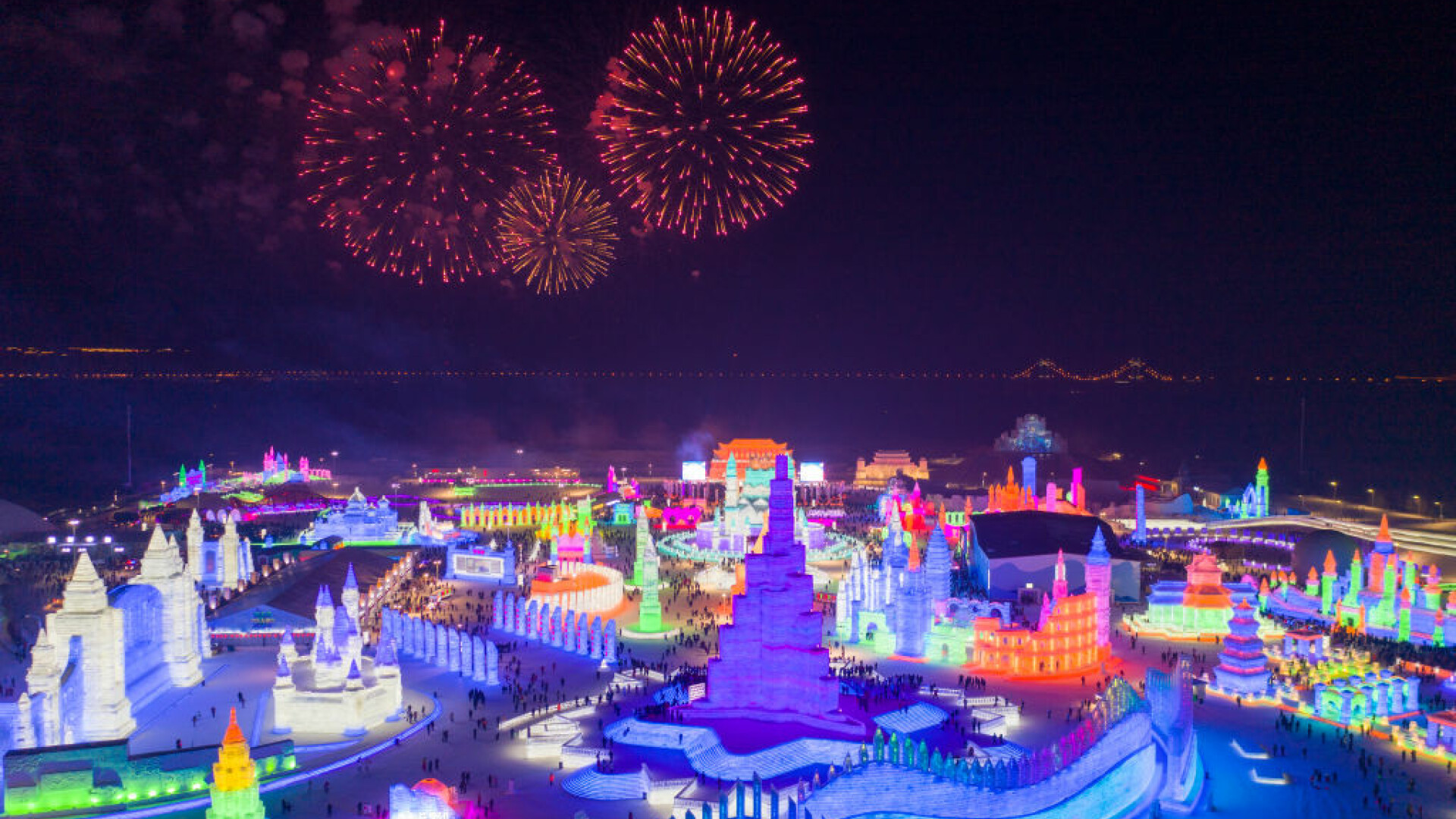 Imagini de basm la Festivalul de gheață Harbin, din China