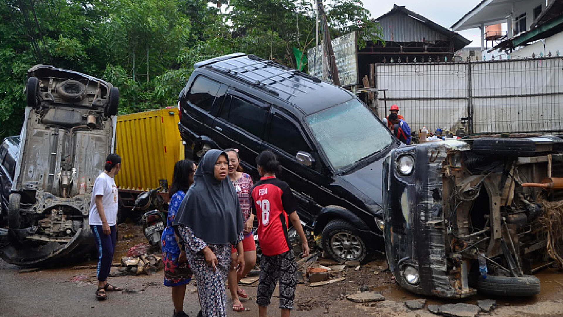 Inundații grave în Indonezia, în zona capitalei. Cel puțin 53 de persoane au murit - 6
