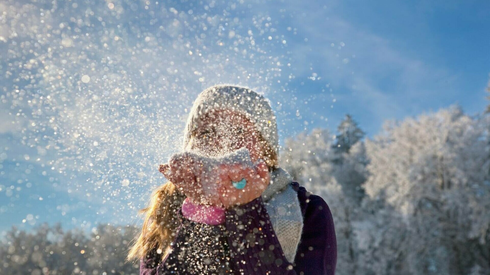 Unde vor cădea în țară primele ninsori de Crăciun. Meteorologii anunță cum va fi vremea până pe 4 ianuarie