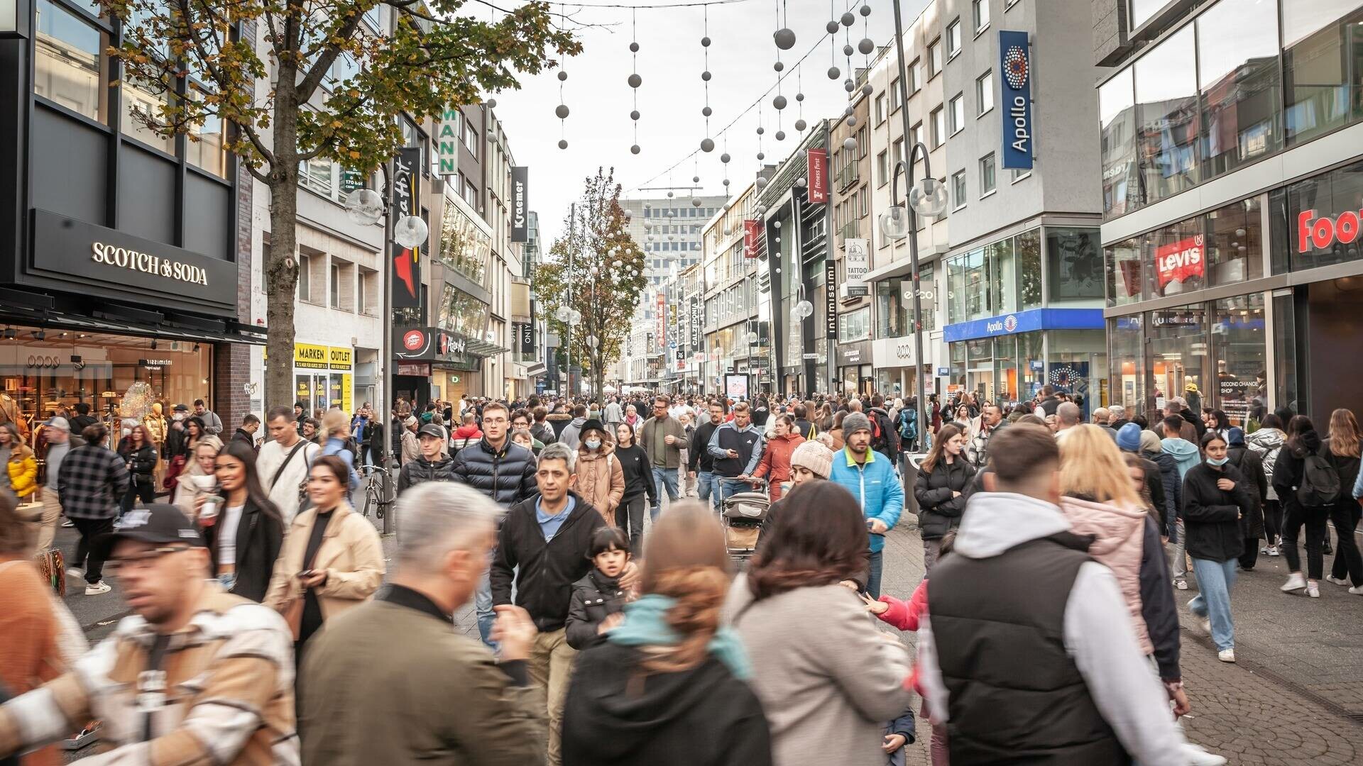 oameni pe strada, germania