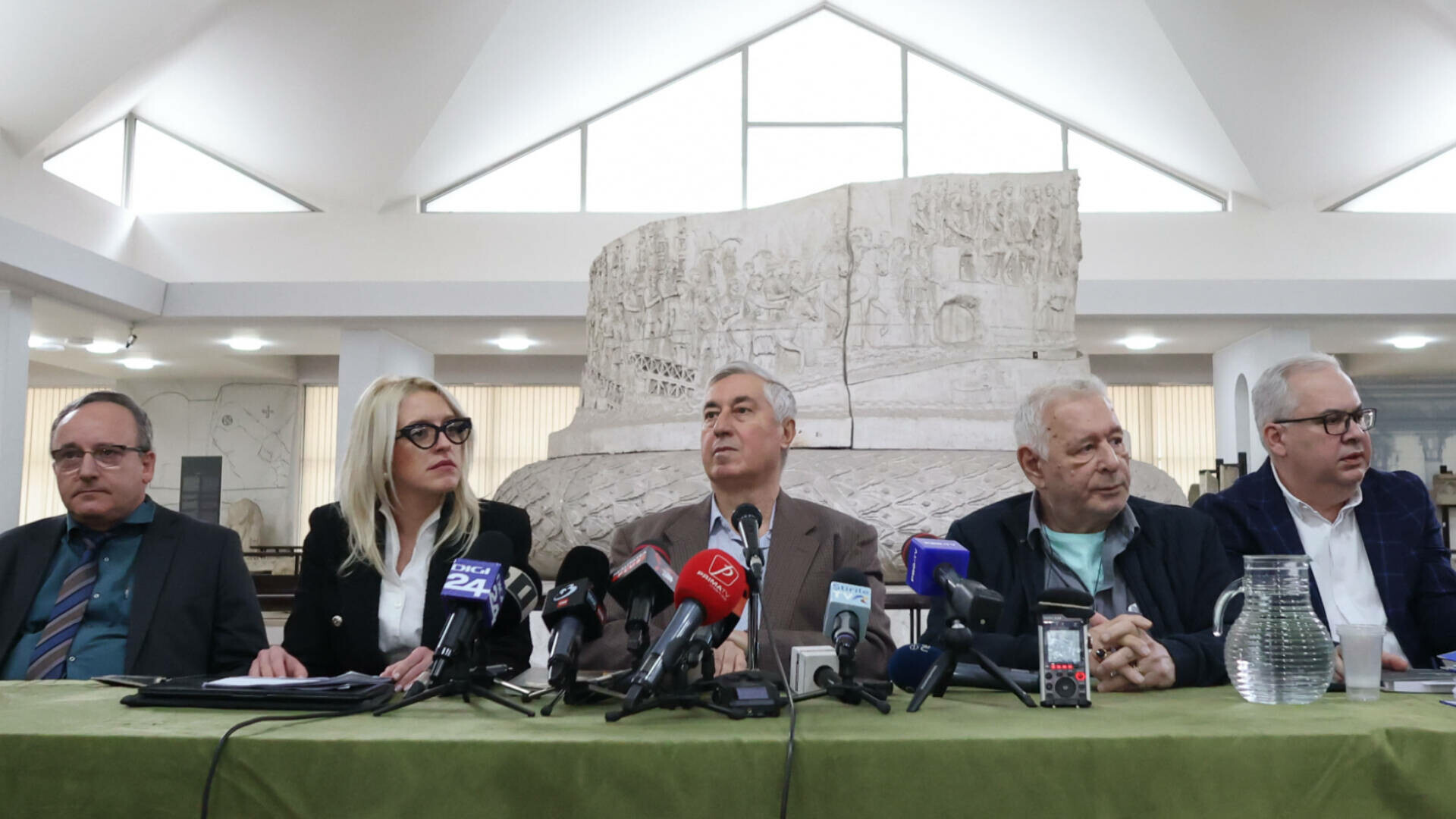 Ernest Oberlander-Tarnoveanu