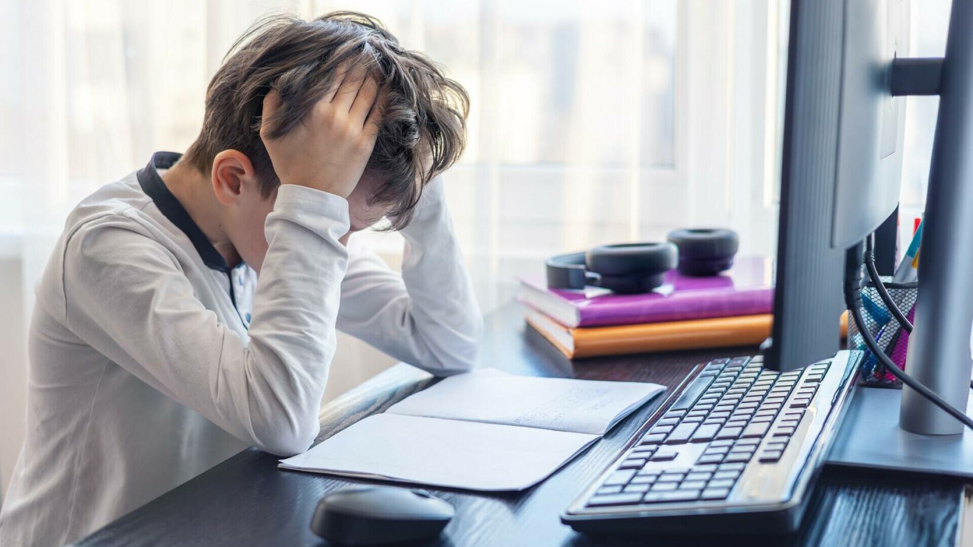 Se uita pe site-uri de adulți la 7 ani, la 12 ani era dependentă. ”Era înfricoșător. Credeam că cineva omoară pe altcineva”