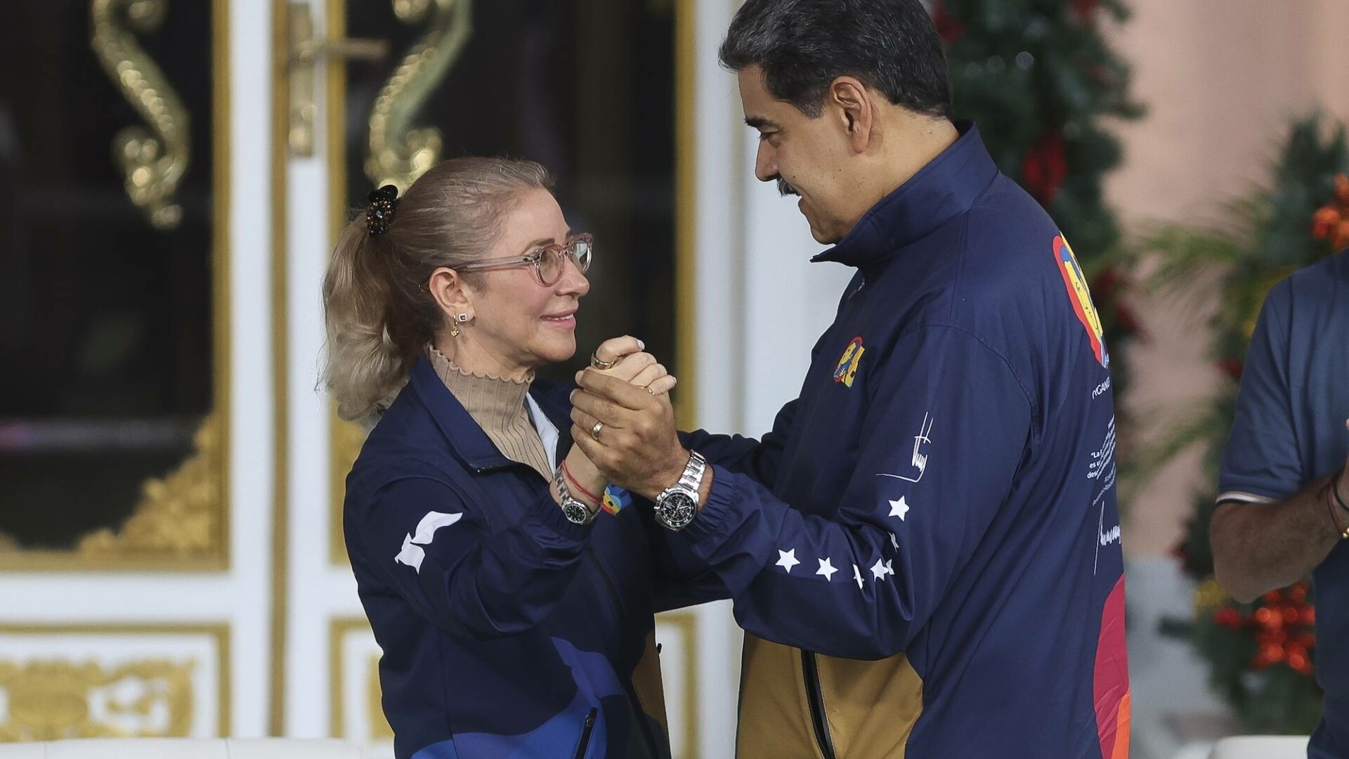 nicolas maduro cilia flores