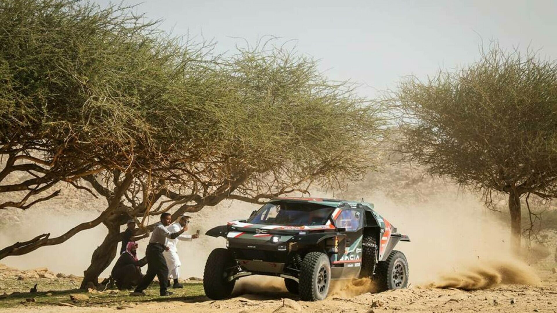 dacia paris dakar