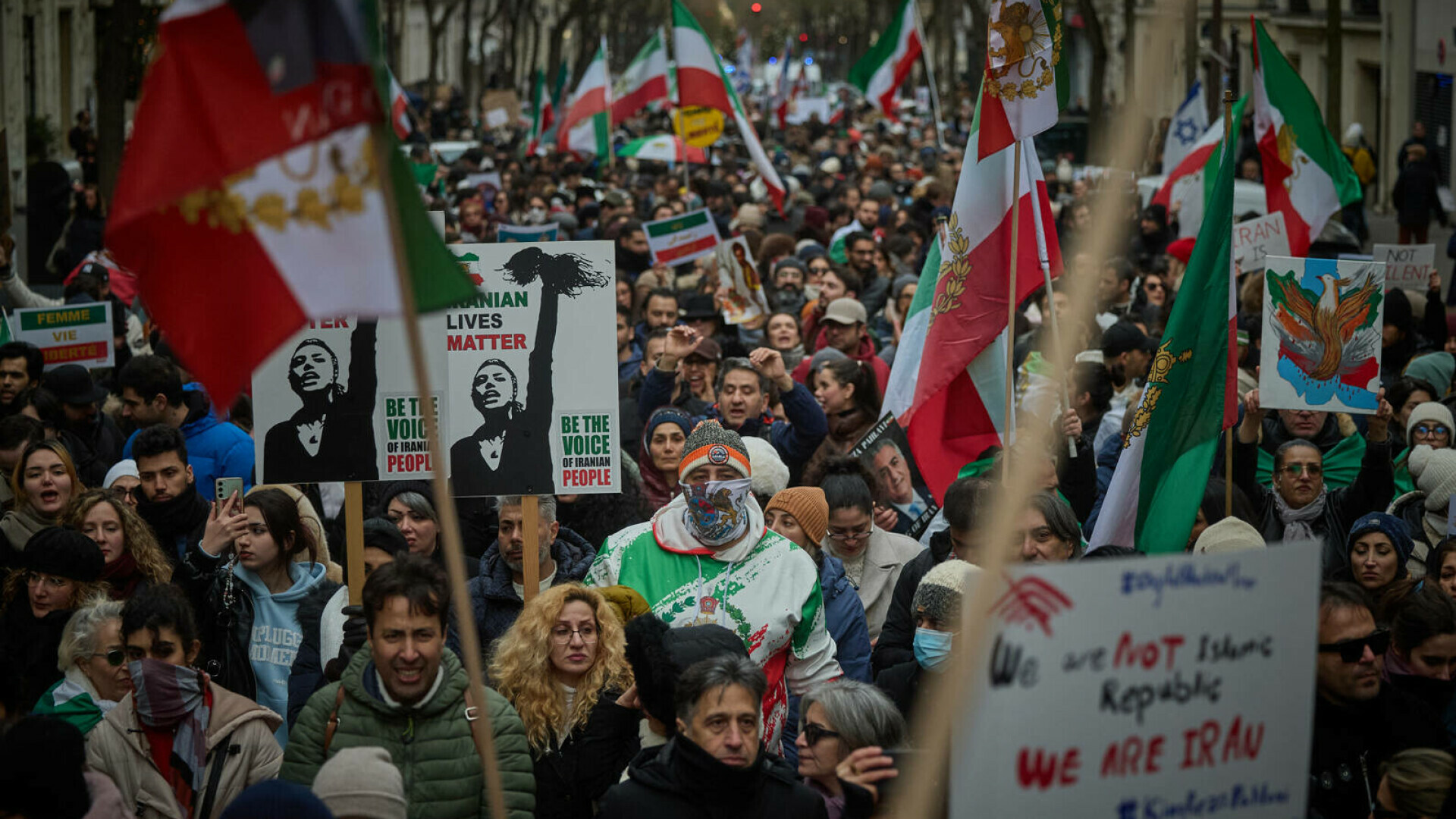 Bilanțul morților la protestele din Iran a ajuns la peste 500. Donald Trump: „SUA sunt gata să ajute"