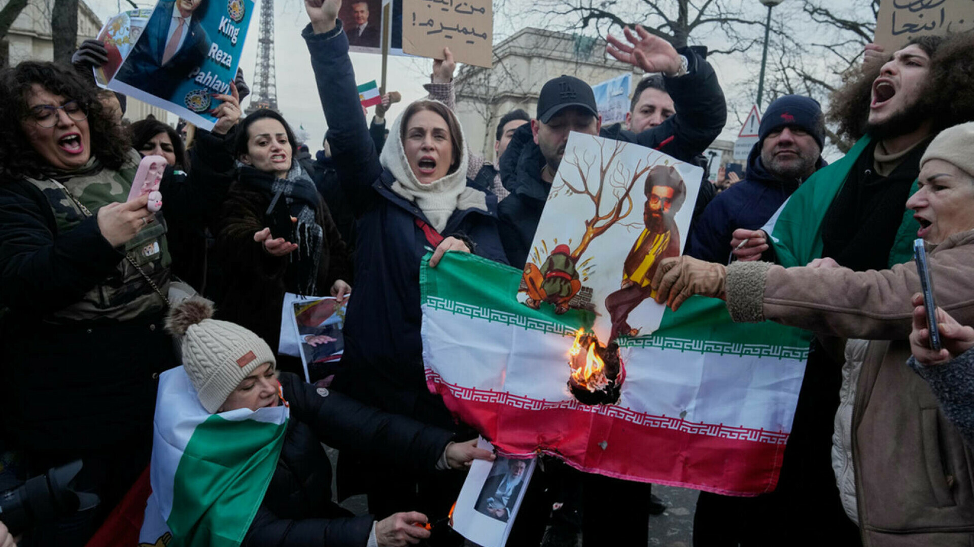 Ce spun iranienii care au fugit în SUA despre protestele anti-regim din Statul islamic. Amestec de sentimente peste Ocean