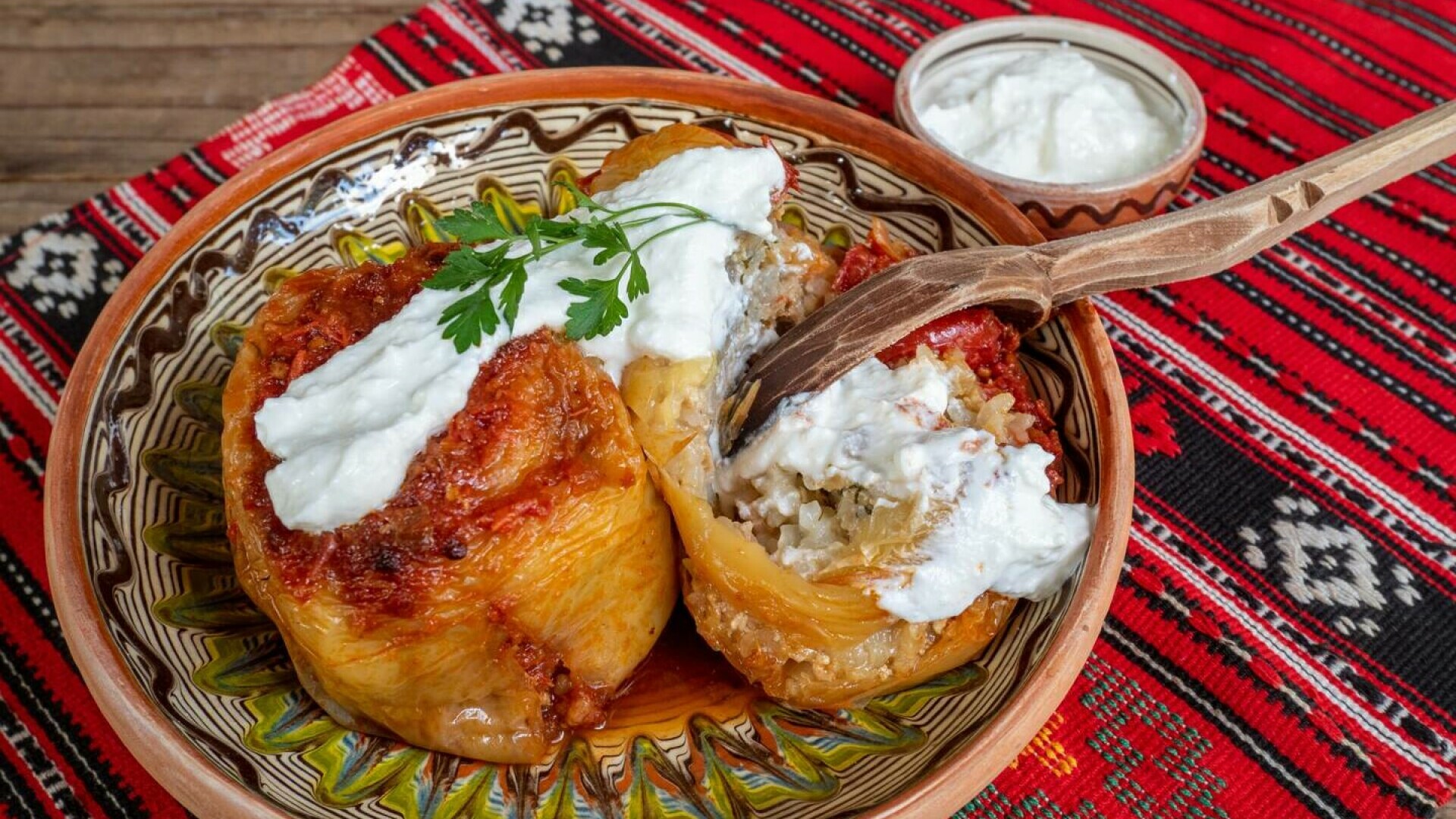 Ardei umpluți – rețeta clasică. Trucuri pentru gust perfect, ca la mama acasă