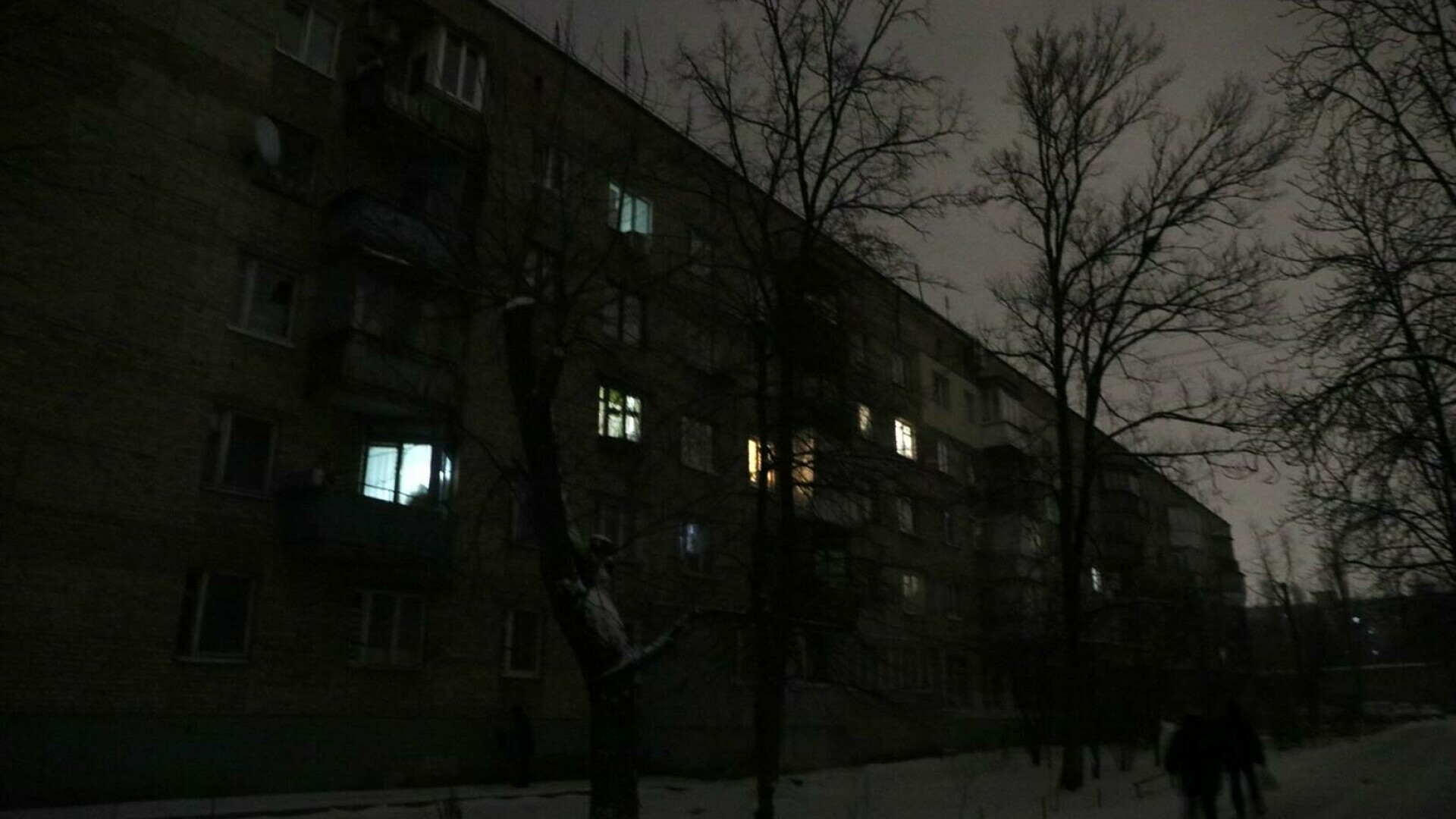 Peste 800 de imobile din Kiev în continuare fără încălzire, la -15 grade, la trei zile de la atacurile masive rusești