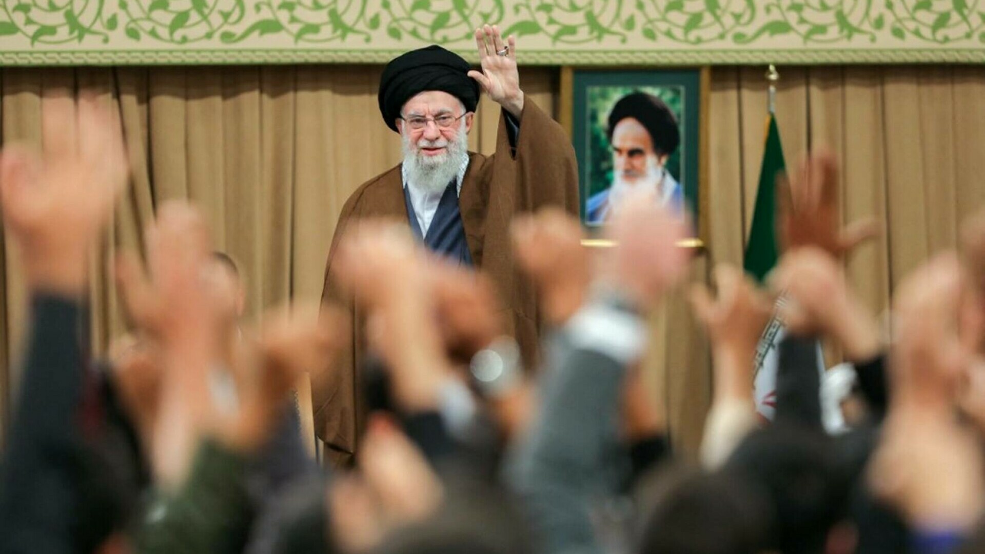 Regimul ayatollahului Khamenei a ordonat contraproteste în Iran. „Încearcă să arate lumii că are situația sub control”
