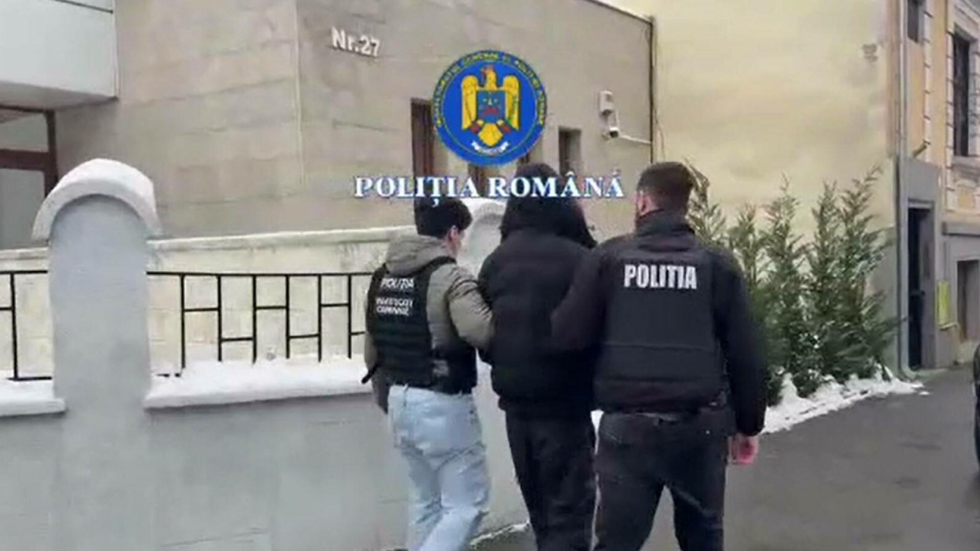 Un român de 23 de ani, acuzat că și-a ucis mama în Franța, reținut la Cluj-Napoca. A fost găsit într-un centru comercial