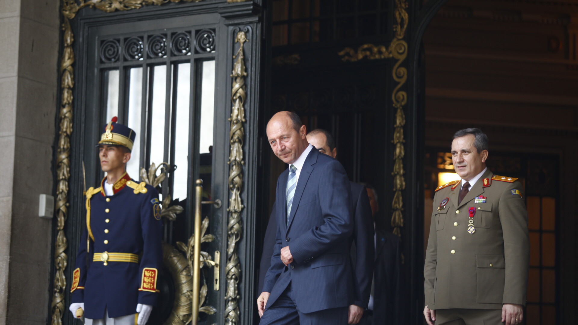 Traian Basescu la sediul DGIA