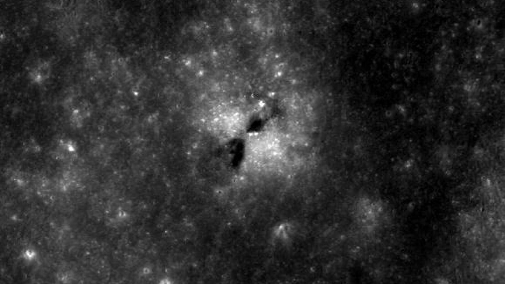 Locul de prabusire al Lunar Reconnaissance Orbiter