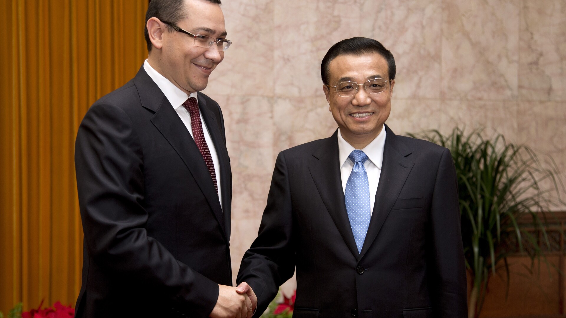 Victor Ponta si premierul Chinei, Li Keqiang