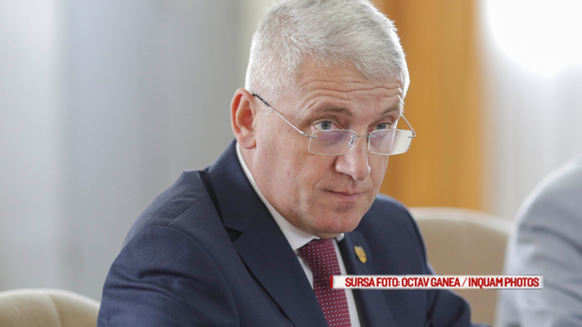 Ministrul Apararii, senatorul PSD Adrian Ţuţuianu