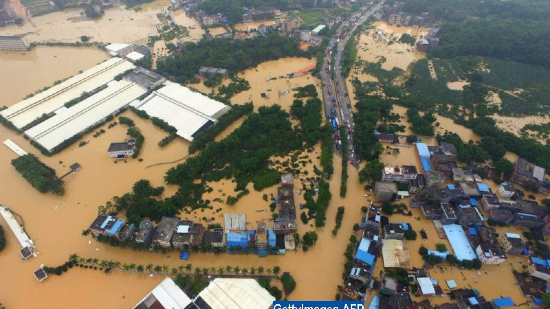 Inundatii catastrofale in sudul Chinei: 15 morti