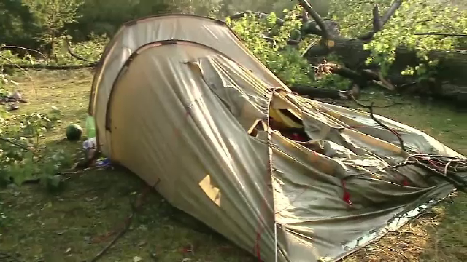 Campingul Din Bihor In Care Un Om A Murit Si Au Fost Raniti Imprejmuit De Primarie Care