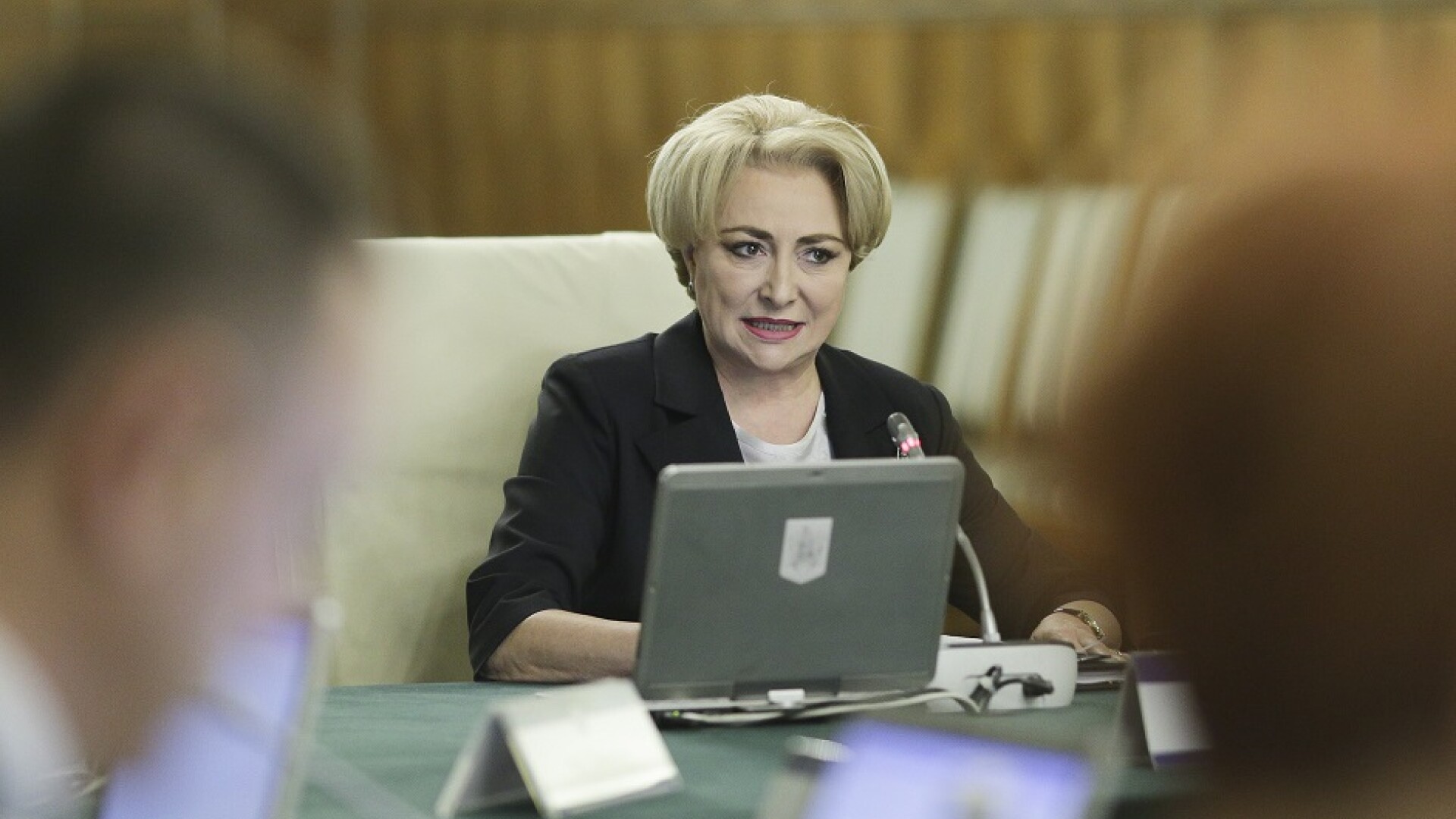 Premierul Vasilica Viorica Dancila la sedinta de guvern