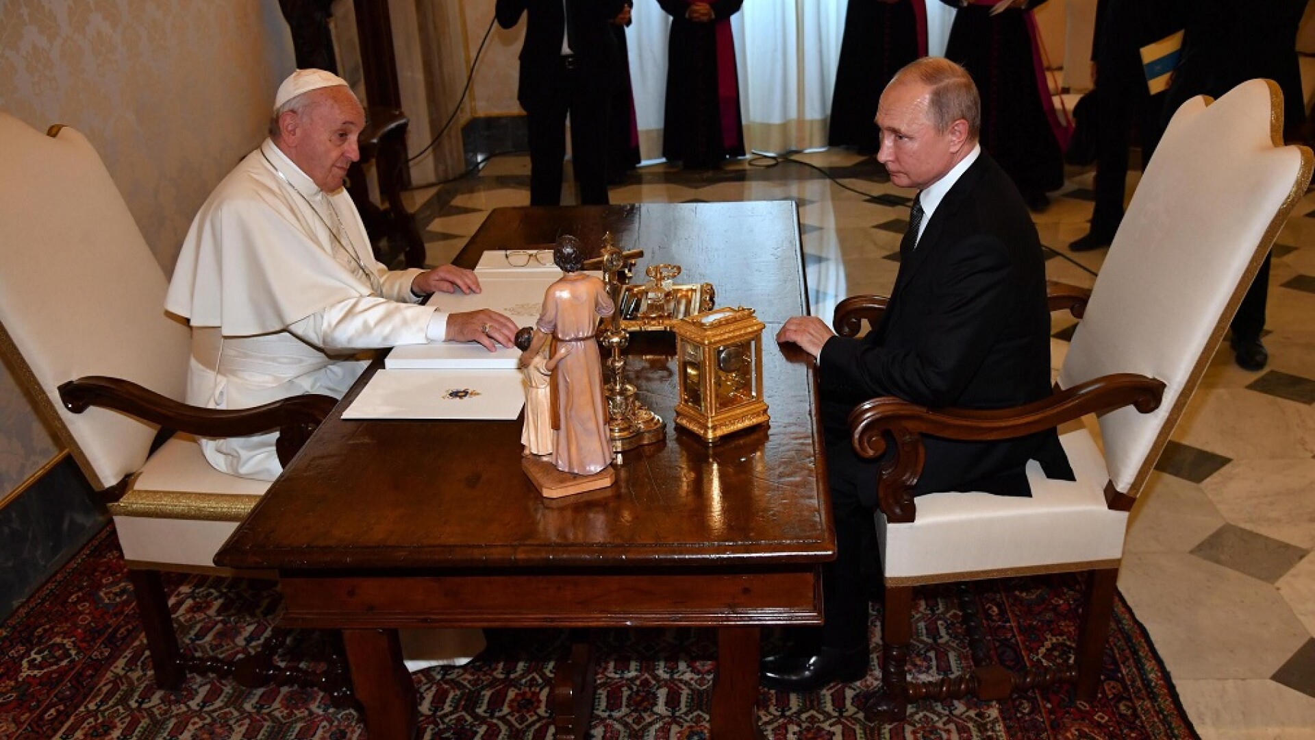 Vladimir Putin si Papa Francisc