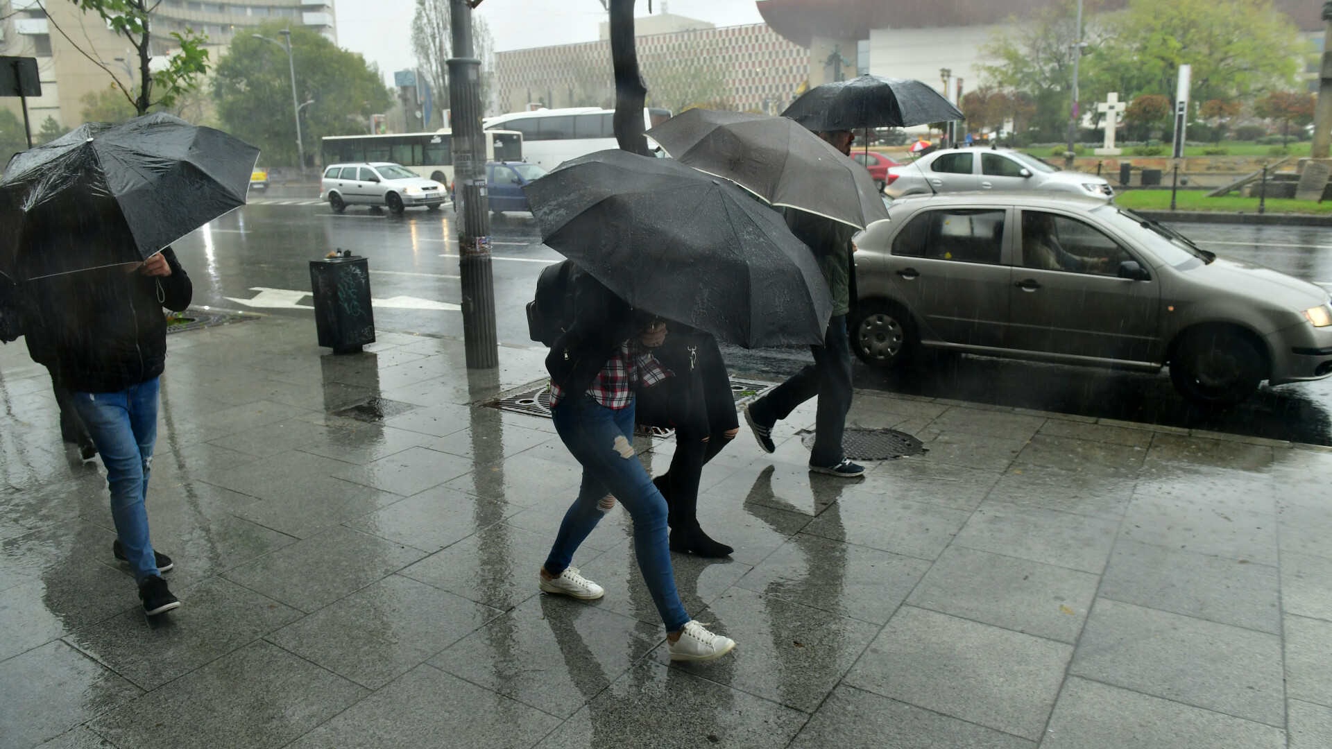 Atenționare meteo. Cod portocaliu de furtună, în București și în Ilfov