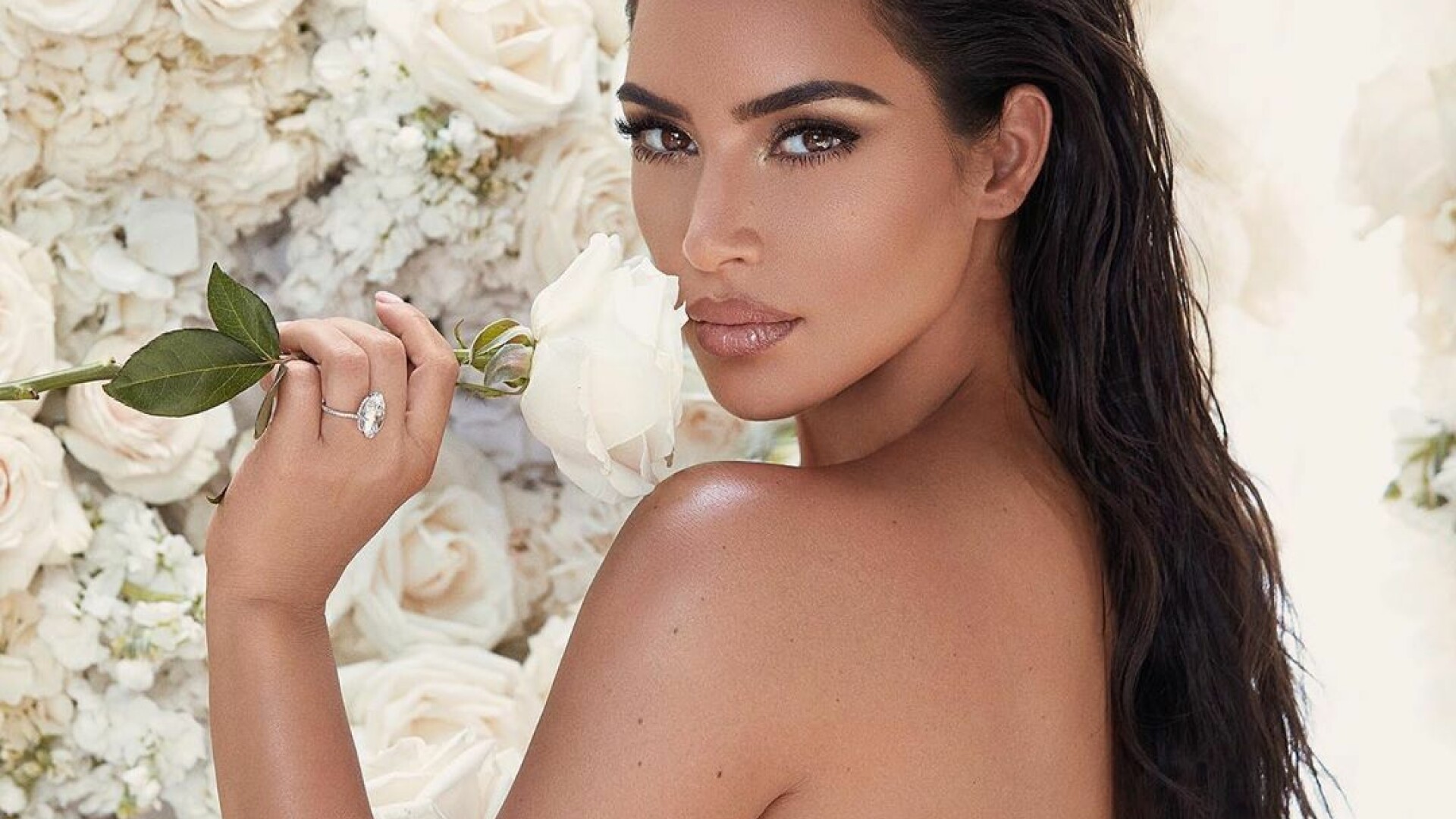 Kim Kardashian, în cea mai sexy ținută de până acum - 4