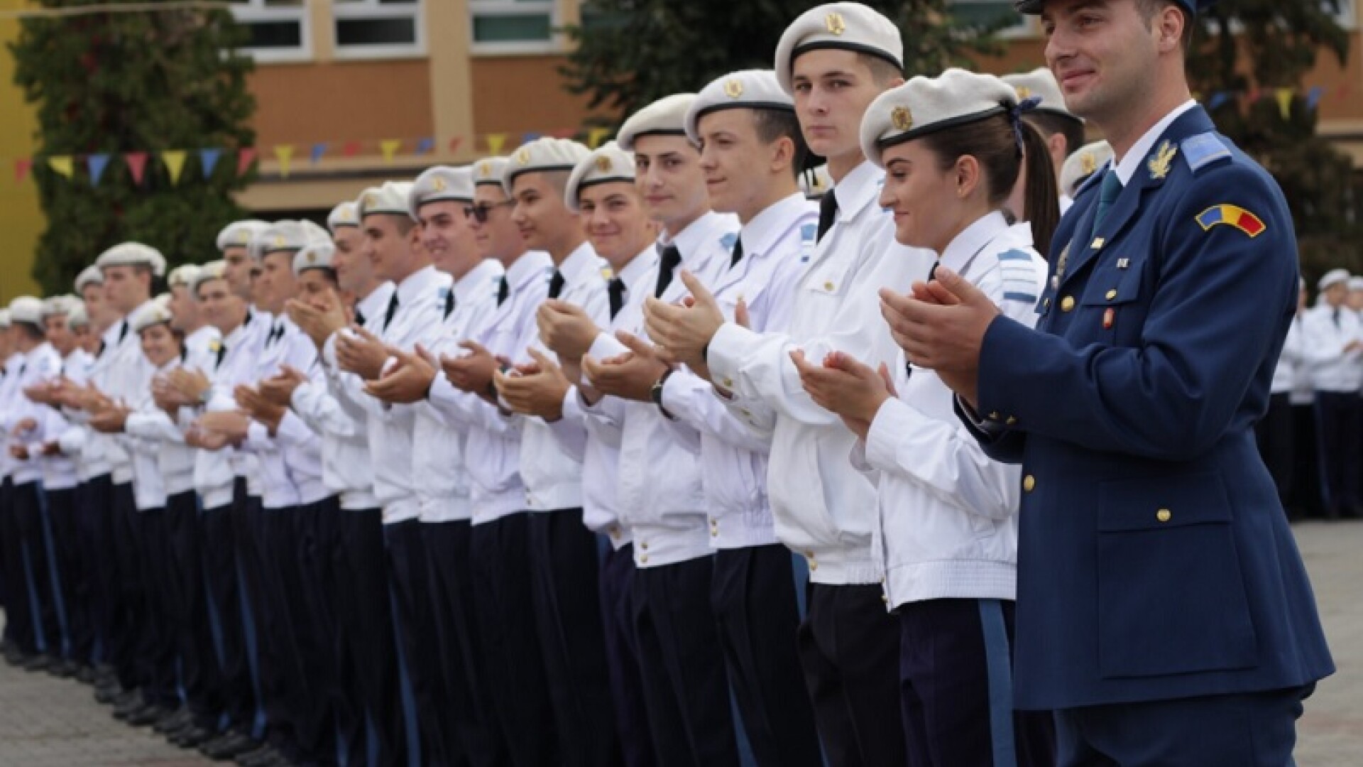 Rezultate repartizare licee 2020. 63 de fete au fost admite la Colegiul Militar din Alba Iulia