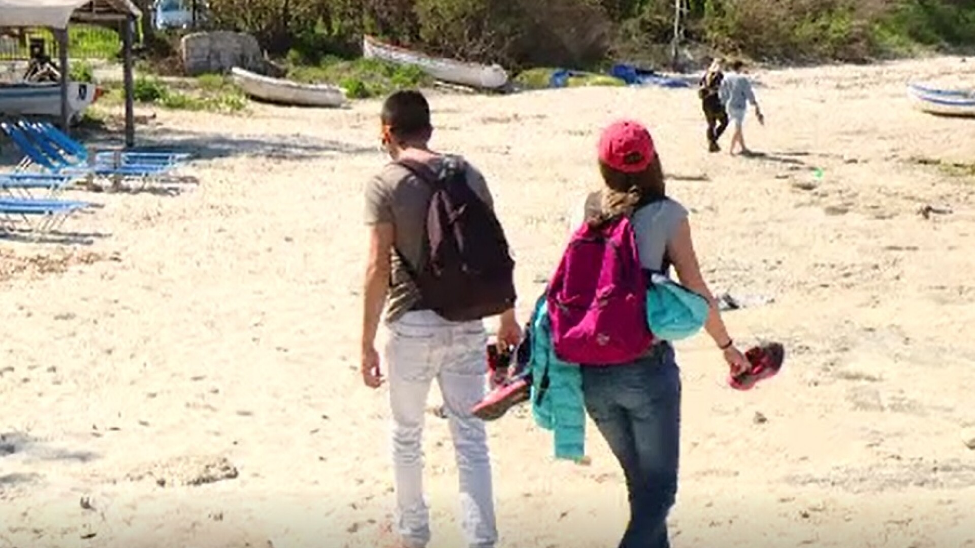 Vacanță de coșmar pentru zeci d români în Grecia, după ce un turist a fost anunțat că are Covid
