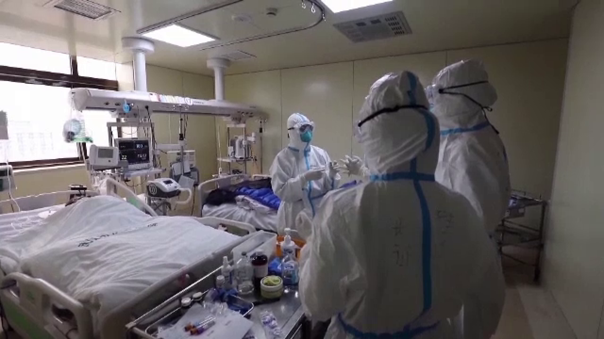 Spitalele Covid au rămas fără locuri la terapie intensivă, autoritățile folosesc unitățile modulare. Prognoza este sumbră