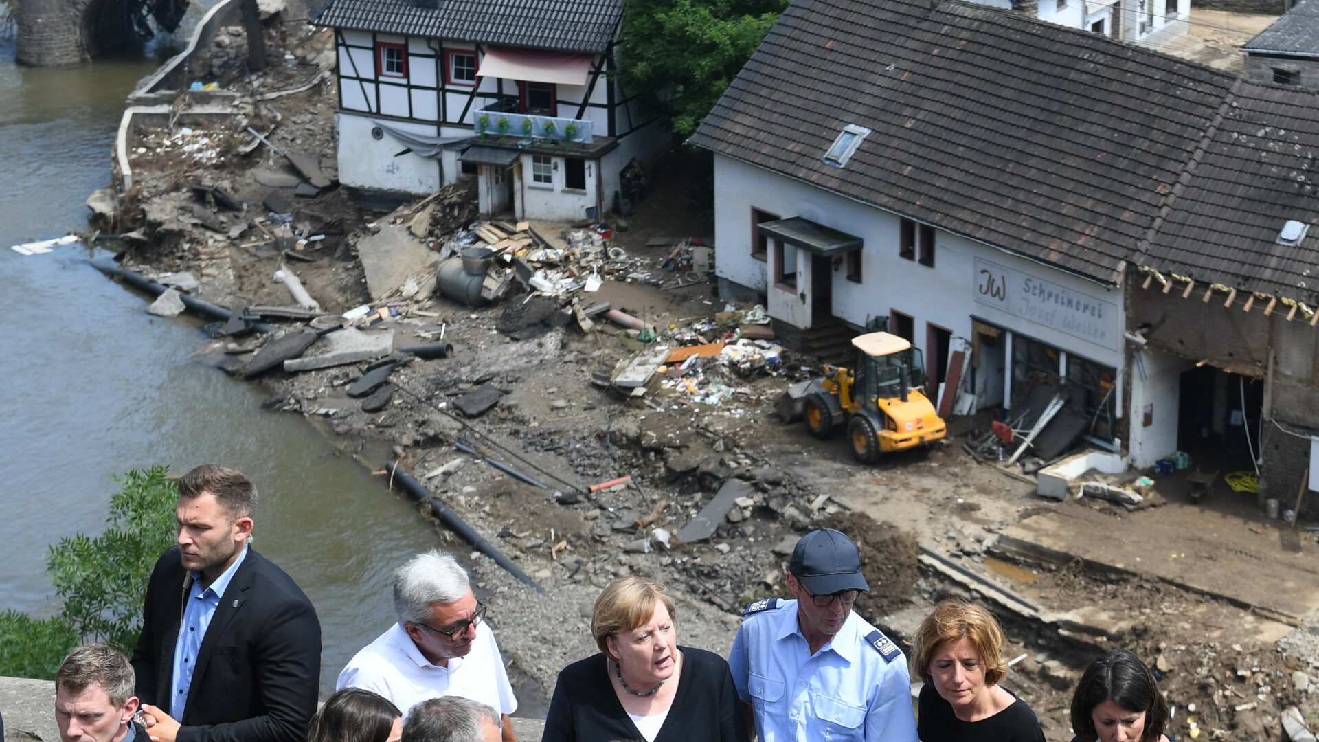 Angela Merkel, inundatii