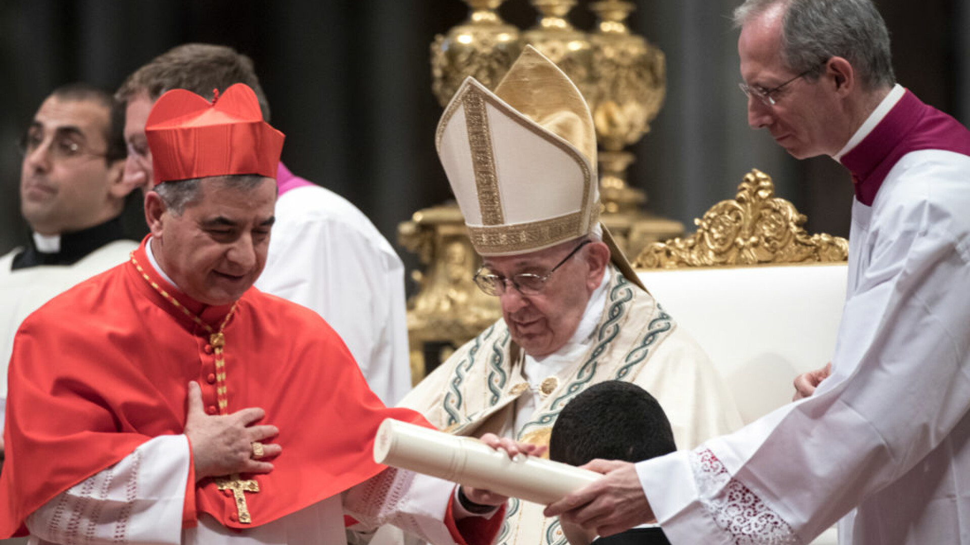Pentru prima dată în istorie, un cardinal este judecat la Vatican pentru corupție. Ce a făcut cu 350 de milioane de euro