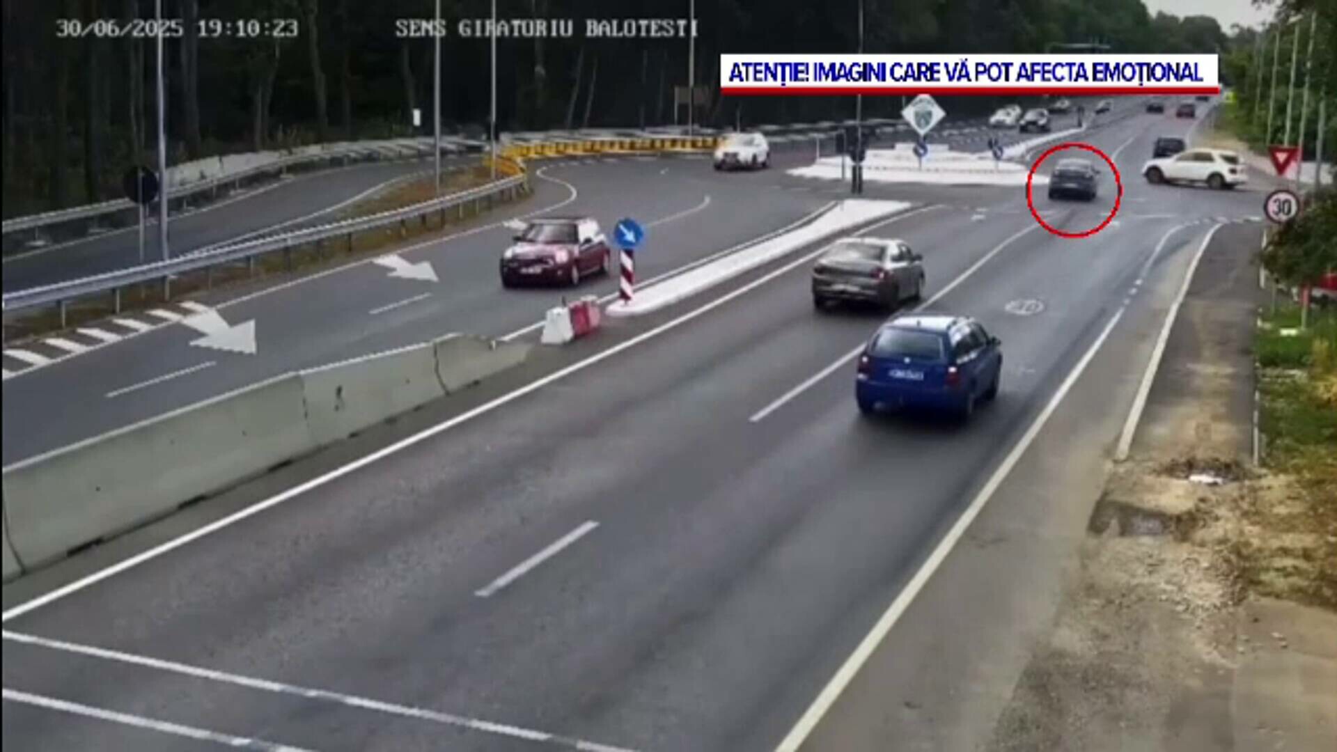 Un șofer a intrat într-un sens giratoriu cu viteză. A ucis un alt șofer de 70 de ani