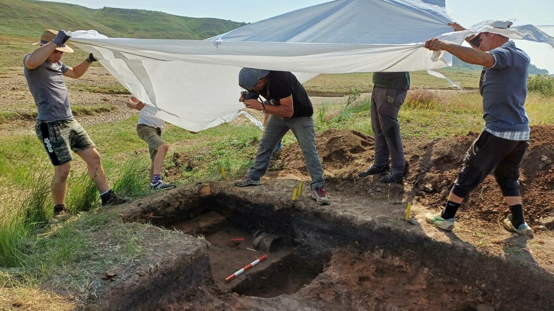 Descoperire arheologică importantă în Vrancea. Este vechi de peste 7.500 de ani, din neolitic până în epoca fierului