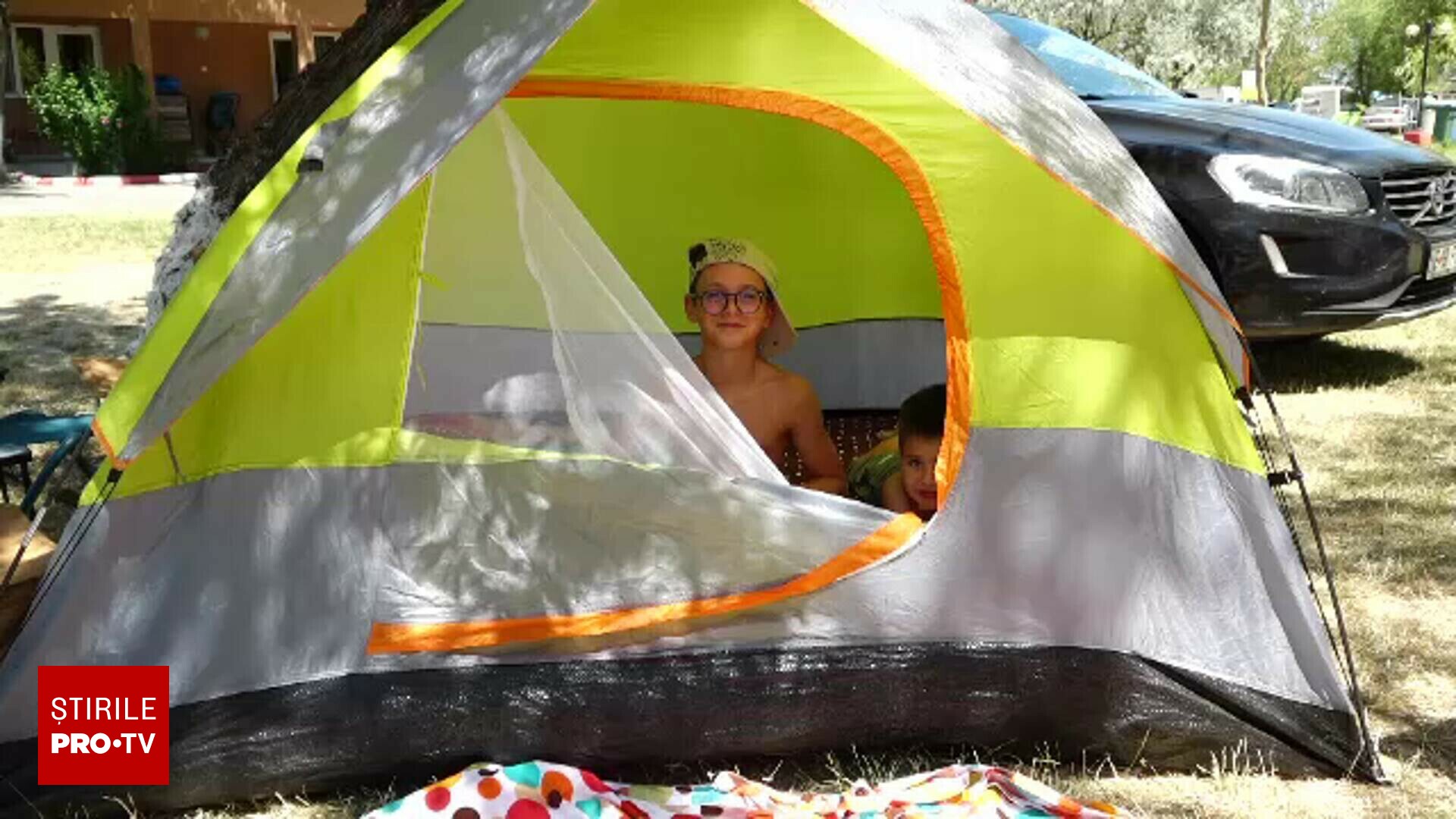 Campingul pe litoral, o alternativă tot mai căutată de turiști. Tarifele  pentru o zi în Mamaia Nord - Știrile ProTV