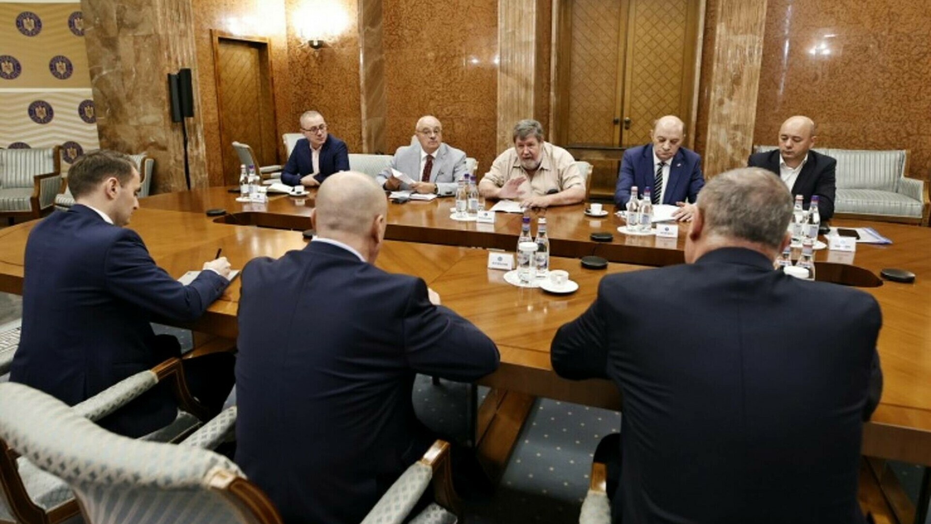 Sindicalisti, la intalnirea cu Bolojan