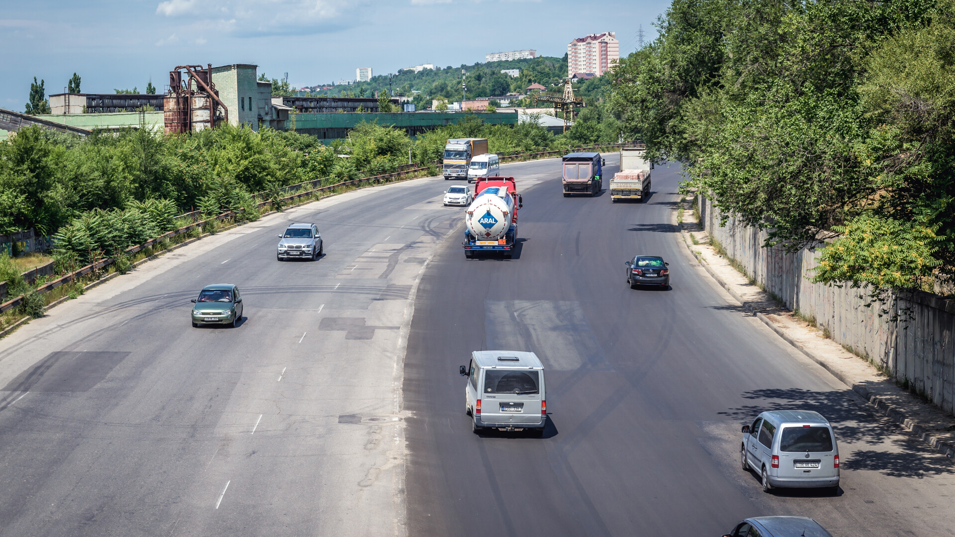 Reguli de circulație în Republica Moldova. Care sunt limitele de viteză și ce amenzi riști ca șofer