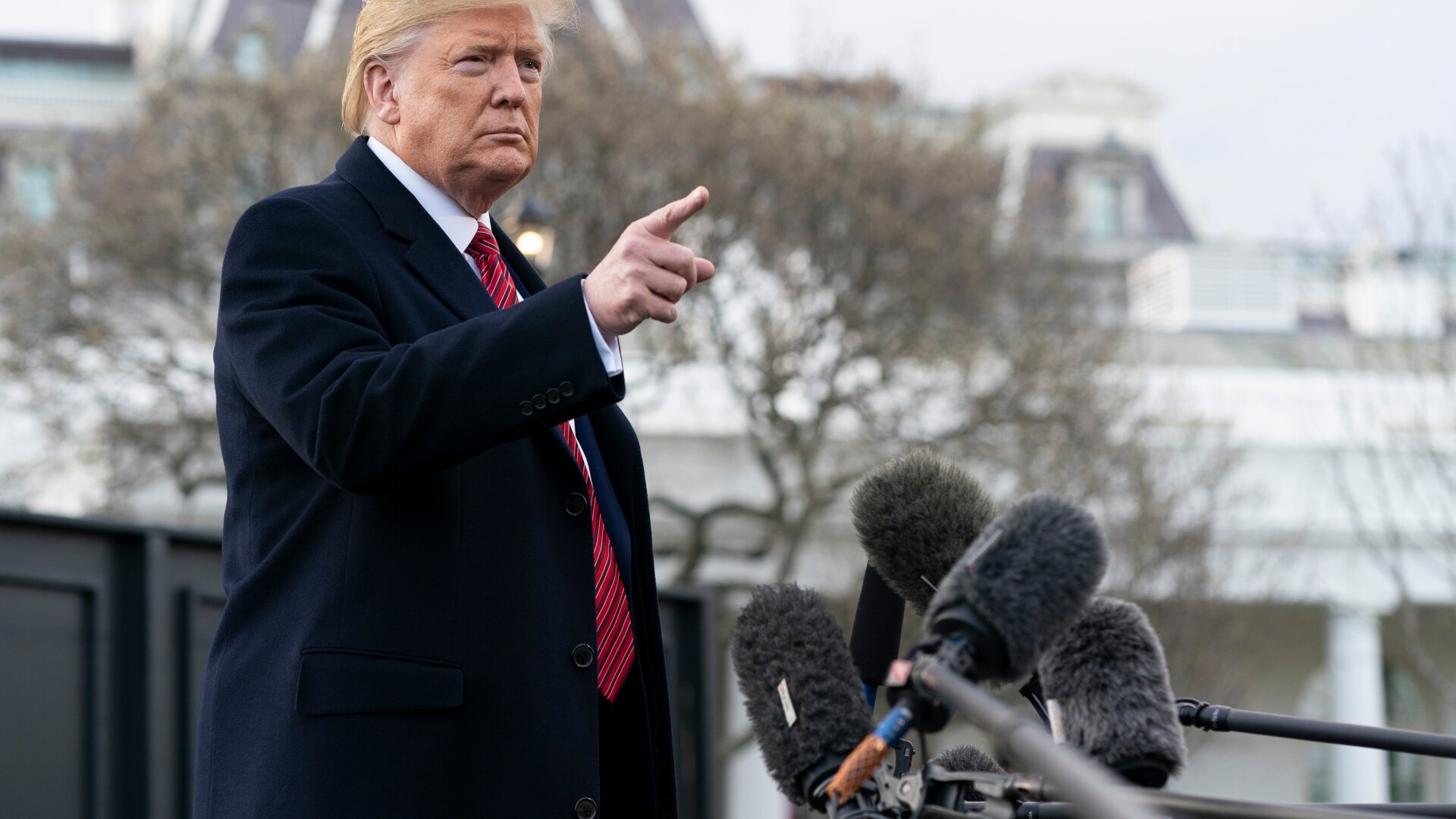 Trump anunță o nouă taxă vamală de 50%. Care sunt statele afectate