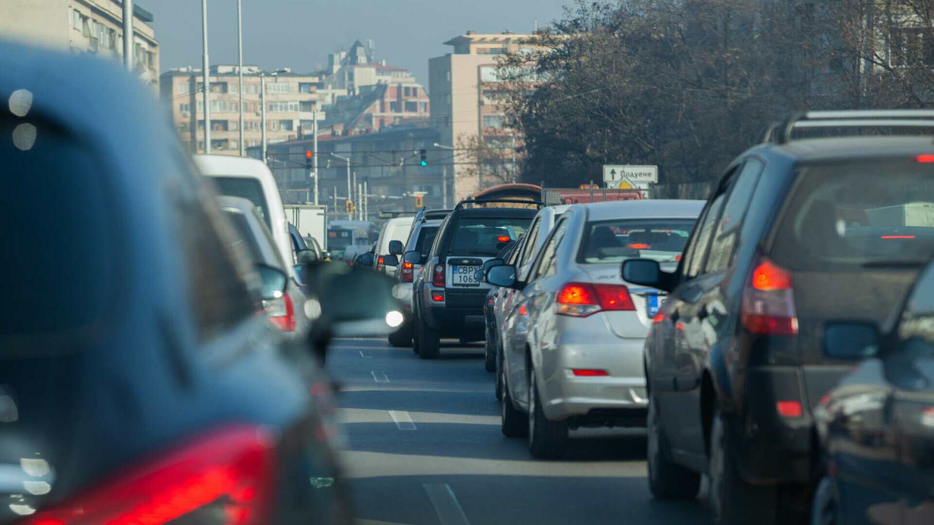 Șoferii români care tranzitează Bulgaria, vizați de noile reguli rutiere. Măsuri stricte pentru sezonul estival