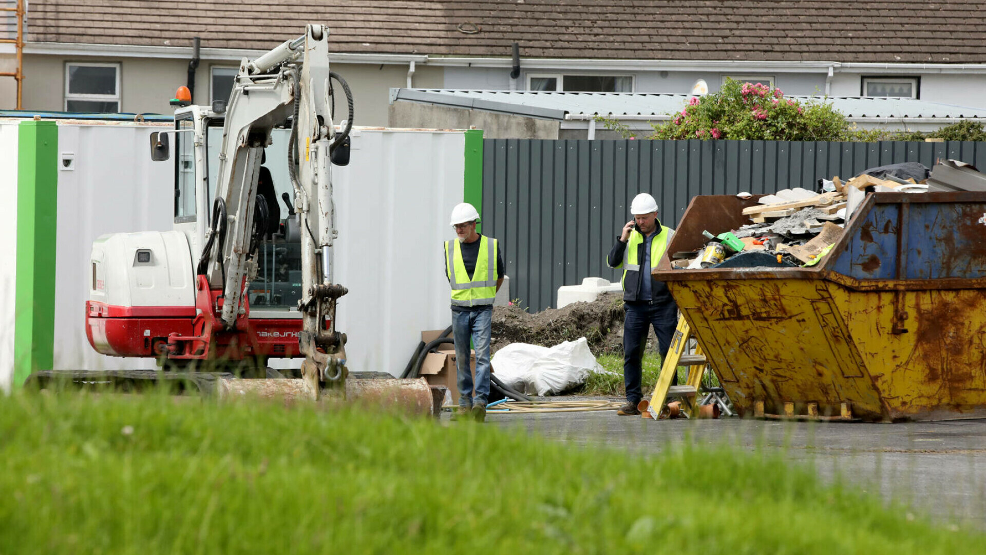 Irlanda începe săpăturile într-o fostă fosă septică, unde aproape 800 de bebeluși au fost îngropați de călugărițe