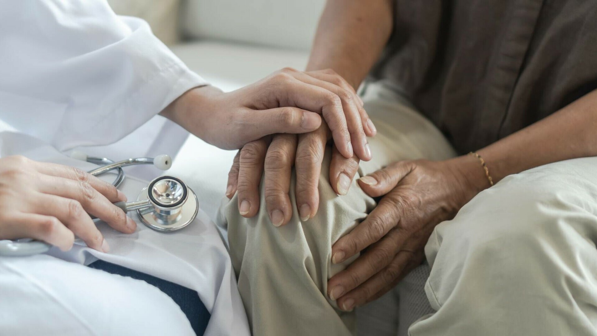 Tratament revoluționar pentru Parkinson. Cum funcționează medicamentul injectabil